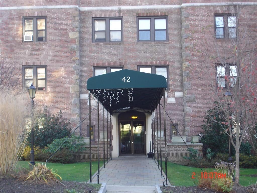 1 of 1 - 42 Barker Avenue # 4e, White Plains, NY