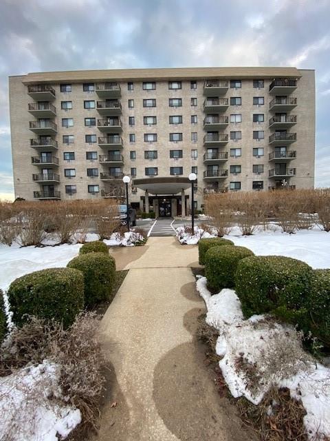 1 of 1 - 666 Pelham Road 5c, New Rochelle, NY