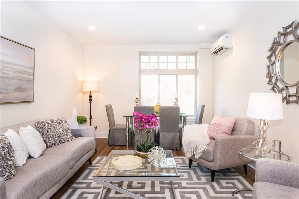 1 of 1 - 40 Jackson Avenue # 1o, Eastchester, NY
