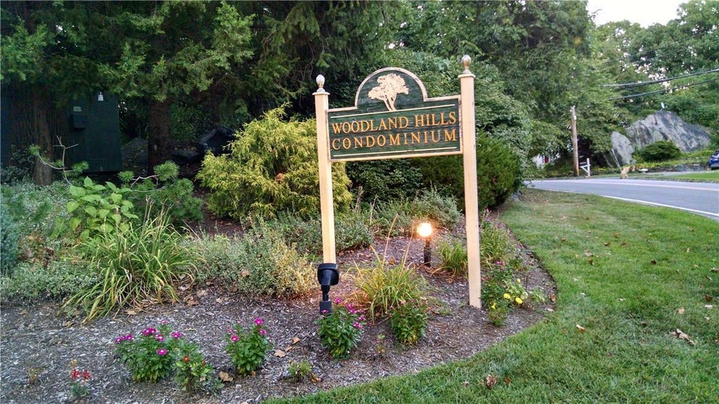 1 of 1 - 504 Woodland Hills Road, White Plains, NY