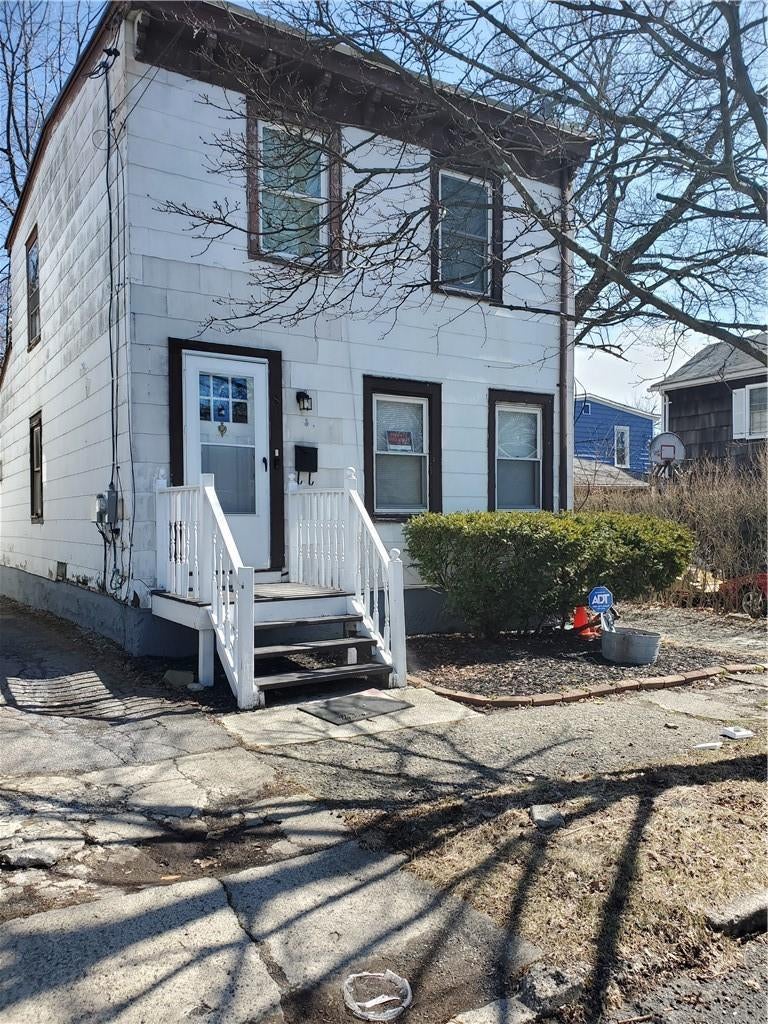 1 of 1 - 8 Park Avenue, Newburgh, NY