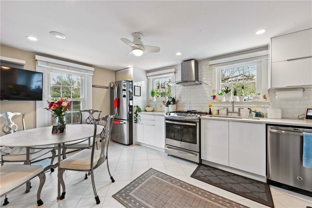 1 of 1 - 8 Park Avenue # 4, Goldens Bridge, NY