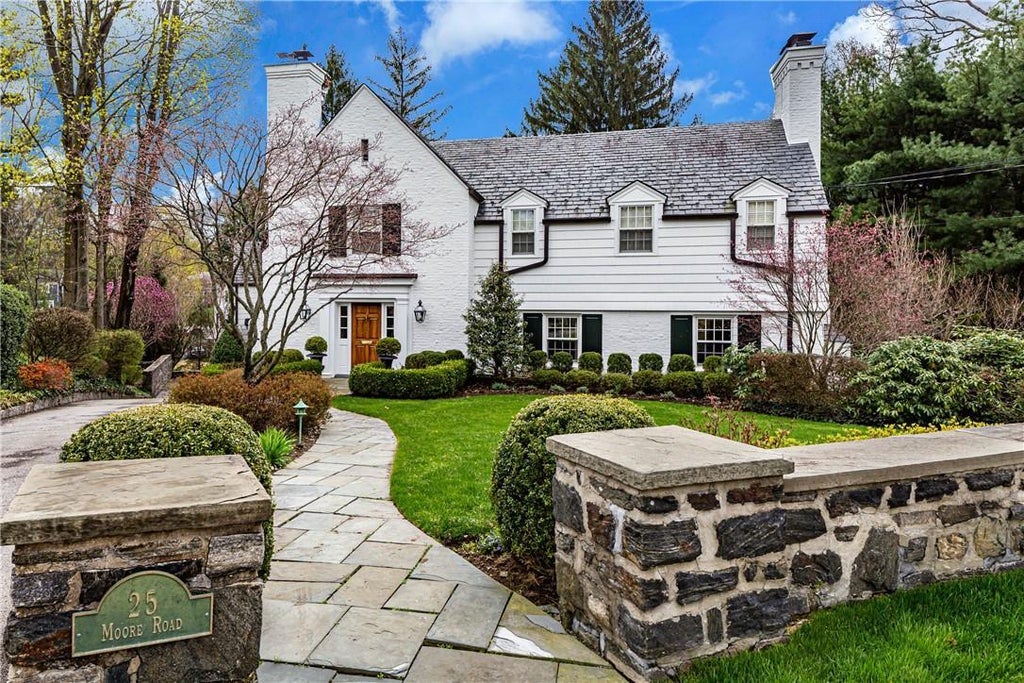 1 of 1 - 25 Moore Road, Bronxville, NY