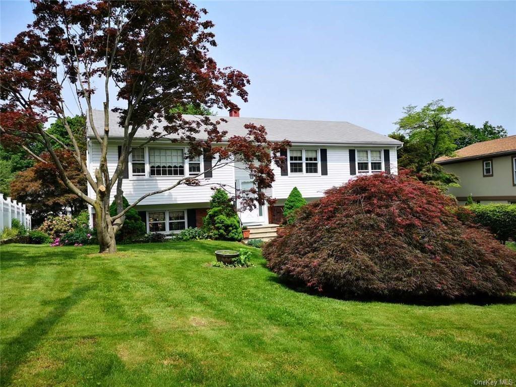 1 of 1 - 8 Brookside Place, Pleasantville, NY