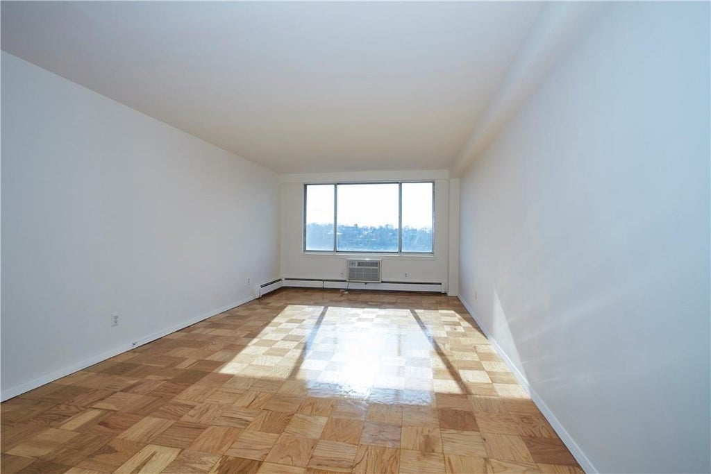 1 of 1 - 125 Lake St. # 4-f South, White Plains, NY