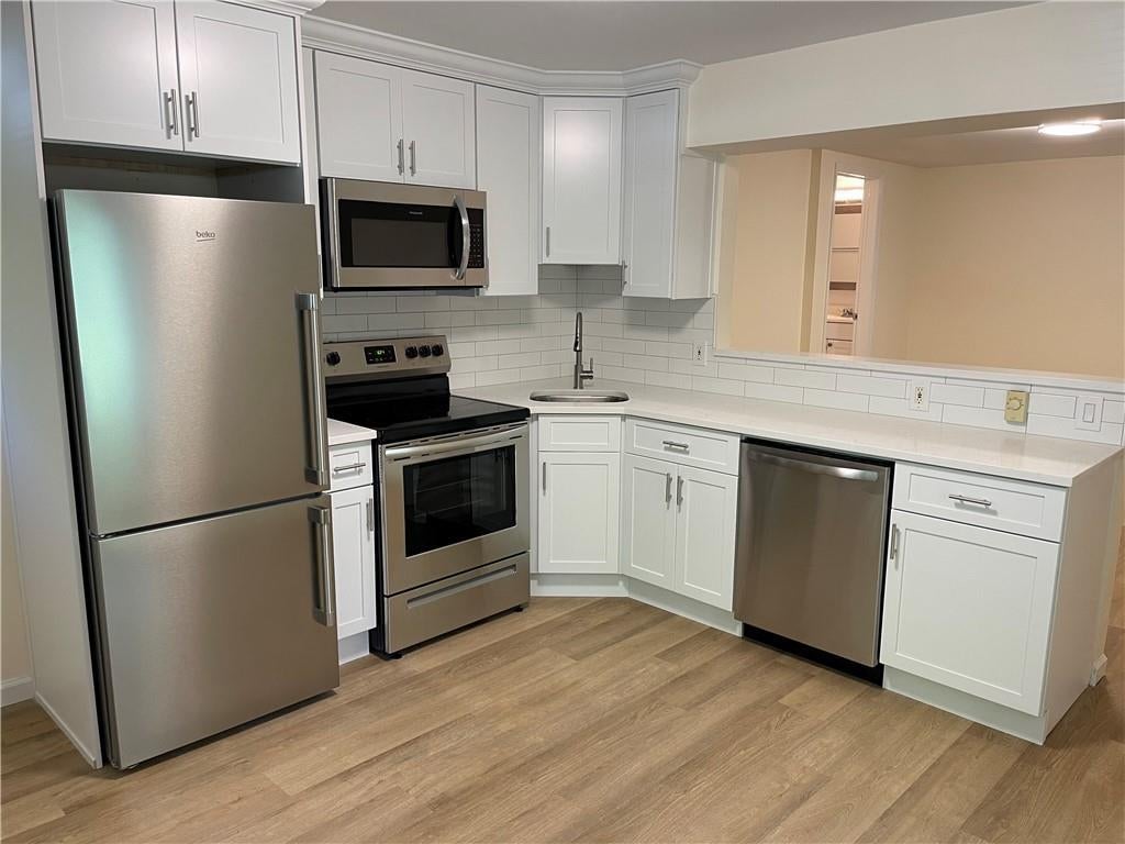 1 of 1 - 31 Washington Avenue # Walk-in, White Plains, NY