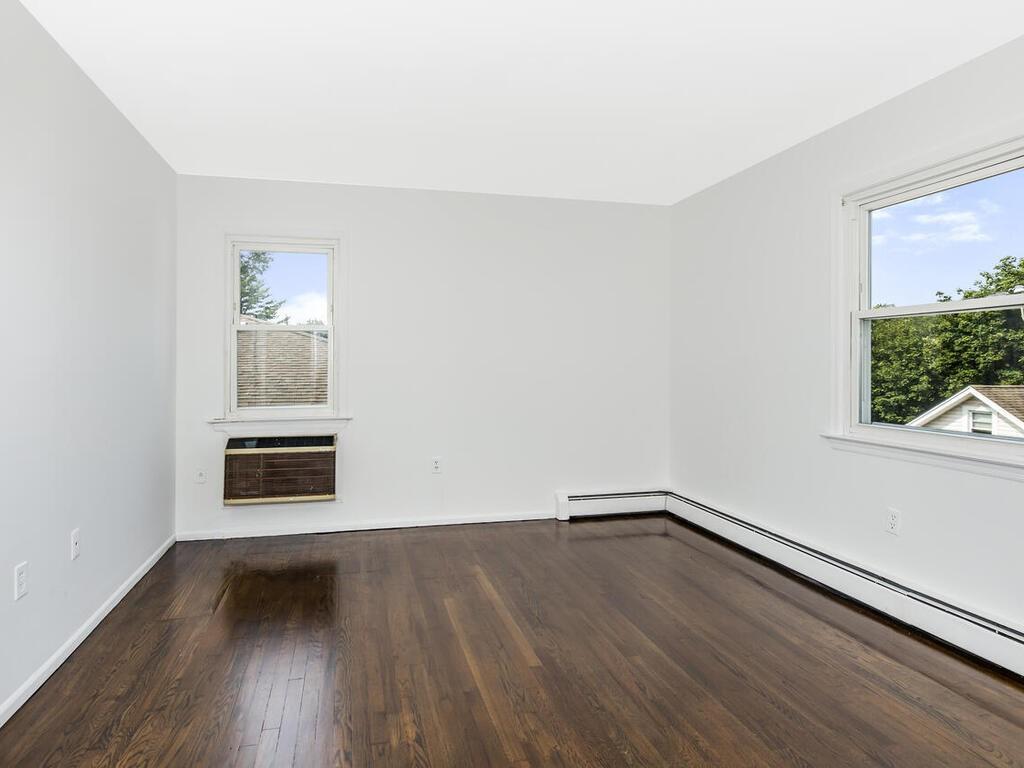 1 of 1 - 396 Columbus Avenue, Tuckahoe, NY