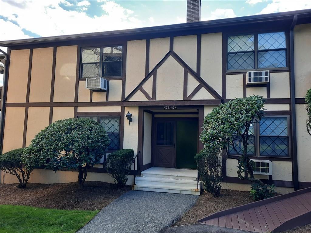 1 of 1 - 578 Sierra Vista Lane, Valley Cottage, NY