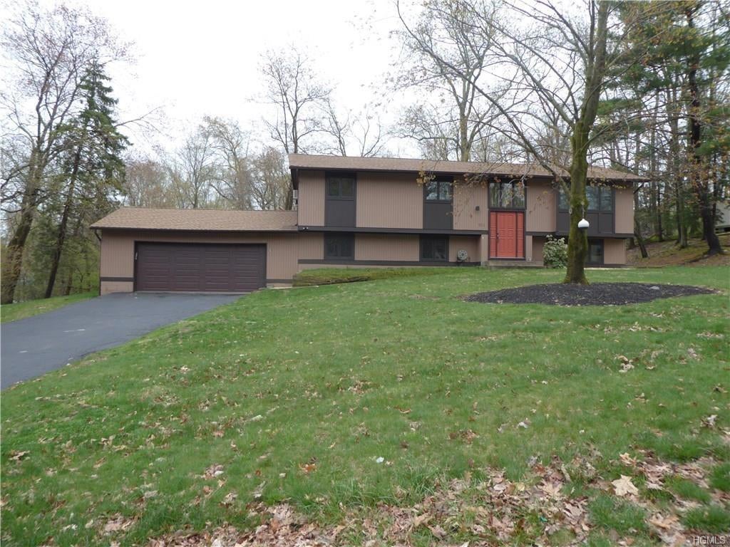 1 of 1 - 109 Smith Hill Road, Suffern, NY