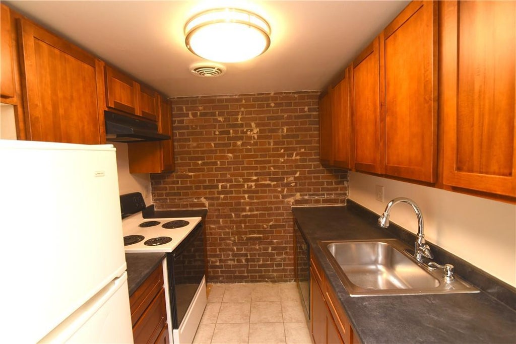 1 of 1 - 313 Chateau Rive # 313, Peekskill, NY