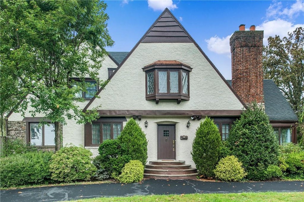 1 of 1 - 539 Bleeker Avenue, Mamaroneck, NY