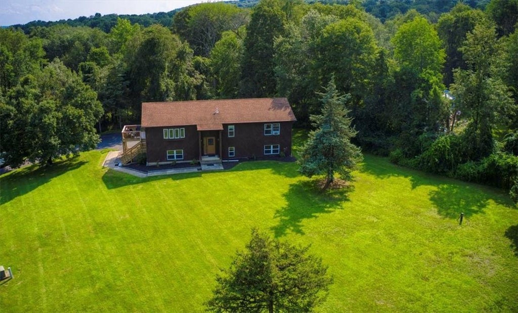 1 of 1 - 12 Dove Court # 1, La Grange Ville, NY
