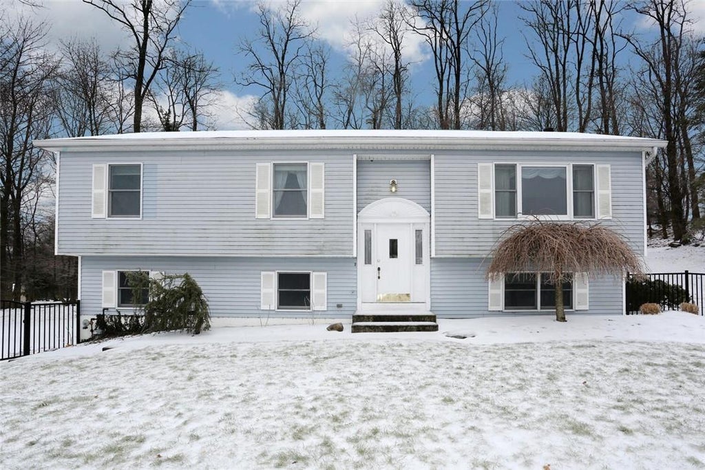 1 of 1 - 7 Jon Leif Lane, Spring Valley, NY