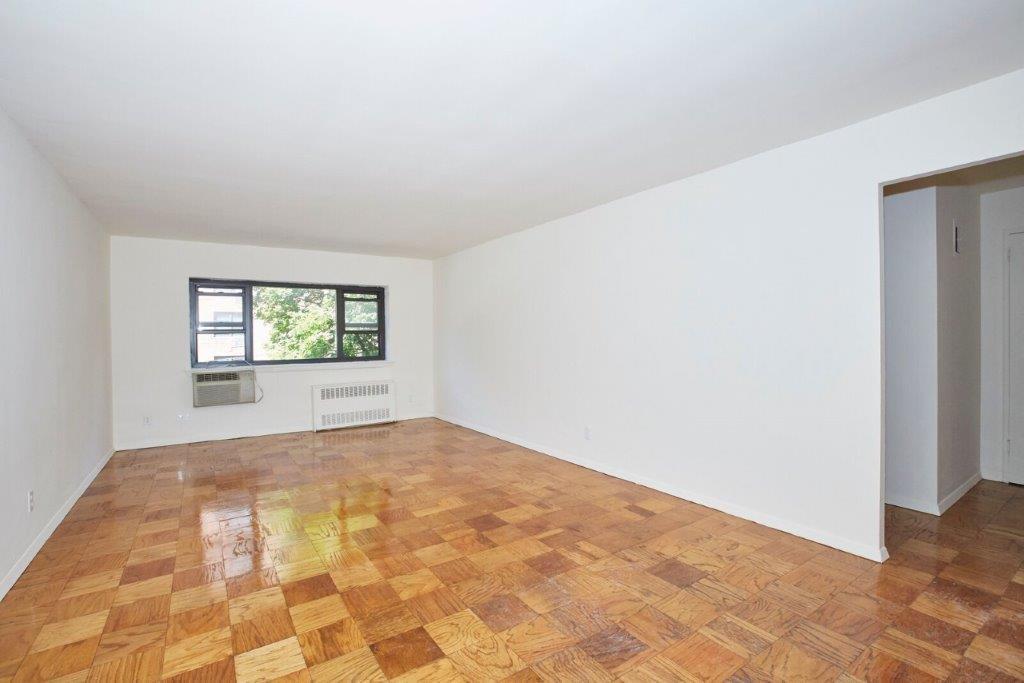 1 of 1 - 15 Lake St. # 5-h, White Plains, NY