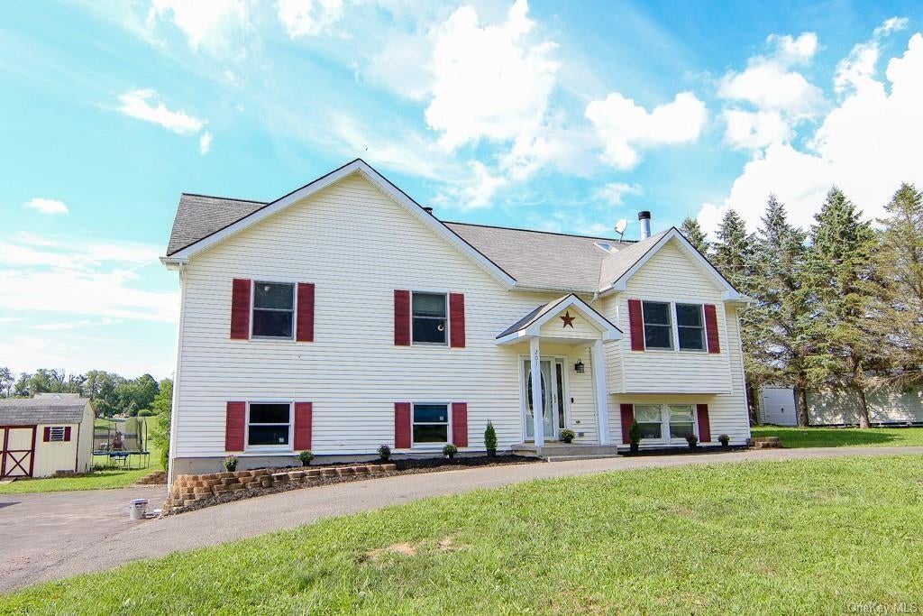 1 of 1 - 201 Ridgebury Road, New Hampton, NY