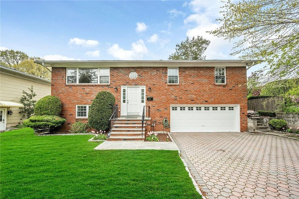 1 of 1 - 649 White Plains Road, Eastchester, NY