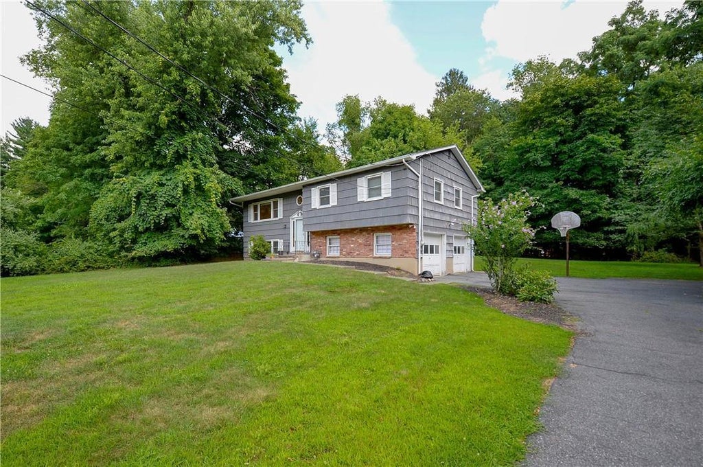 1 of 1 - 46 Bridle Road, Spring Valley, NY