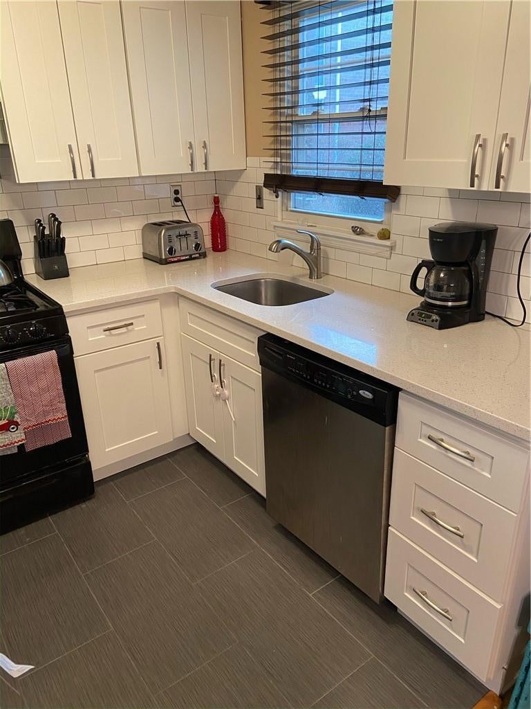 1 of 1 - 48 Bon Aire Circle # C10, Suffern, NY