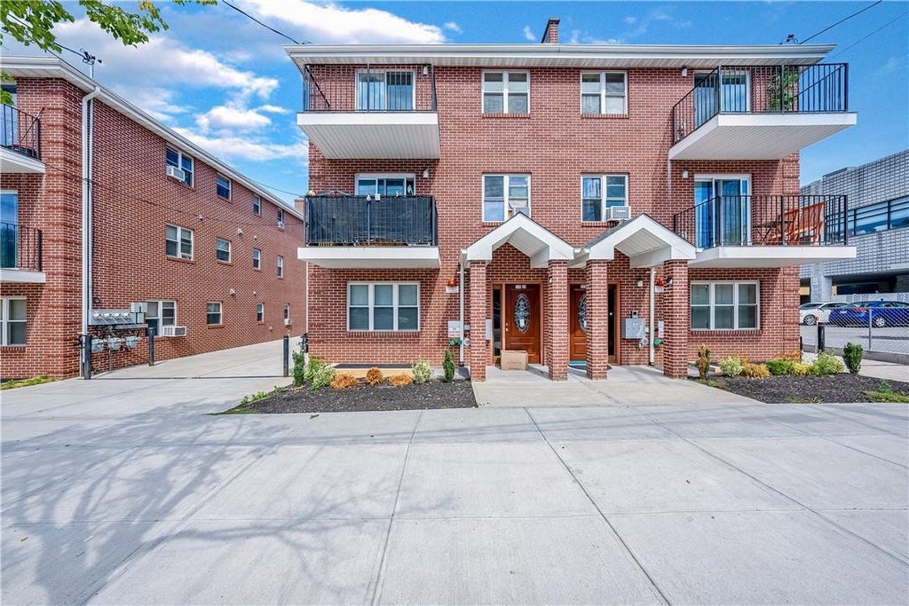 1 of 1 - 220-09 64th Avenue # 3, Bayside, NY