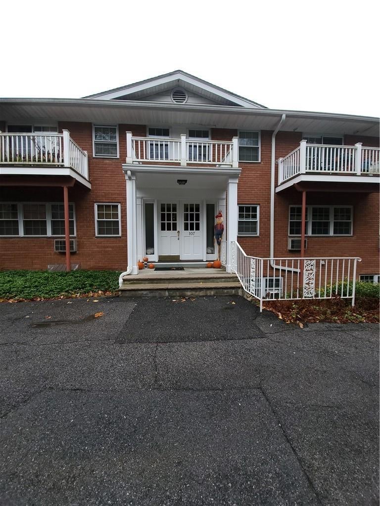 1 of 1 - 107 Nottingham Road B, Bedford Hills, NY