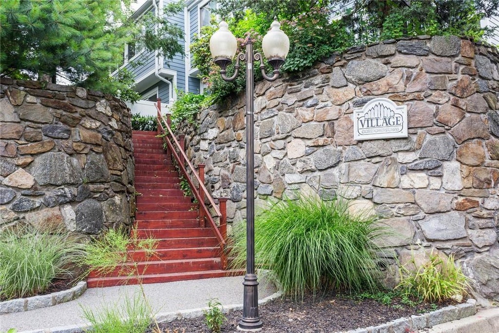 1 of 1 - 25 Barker St. # 308, Mount Kisco, NY