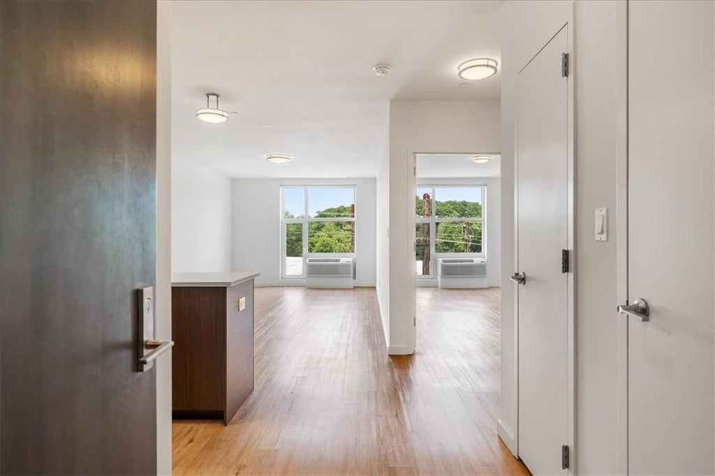 1 of 1 - 550 Halstead Avenue # 405, Harrison, NY