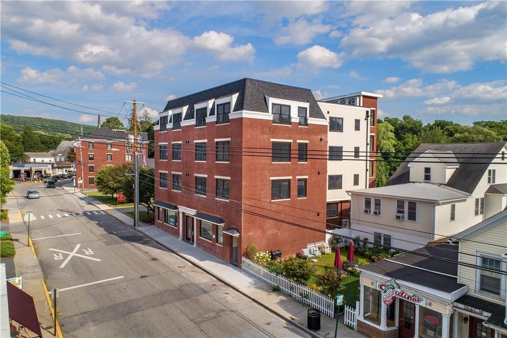 1 of 1 - 23 Main St. # 4d, Pawling, NY