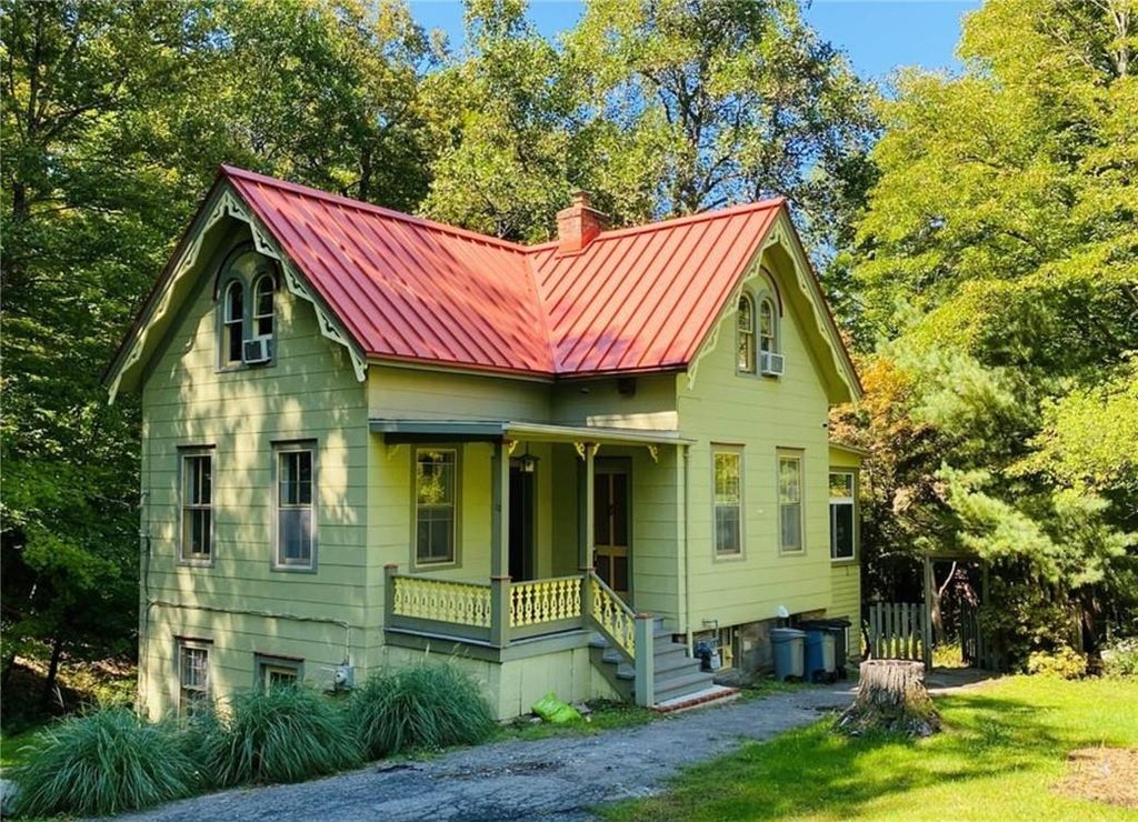 1 of 1 - 10 Maple Road, Cornwall On Hudson, NY