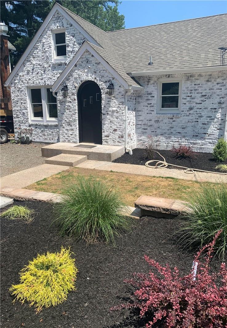 1 of 1 - 751 Route 9w, Valley Cottage, NY