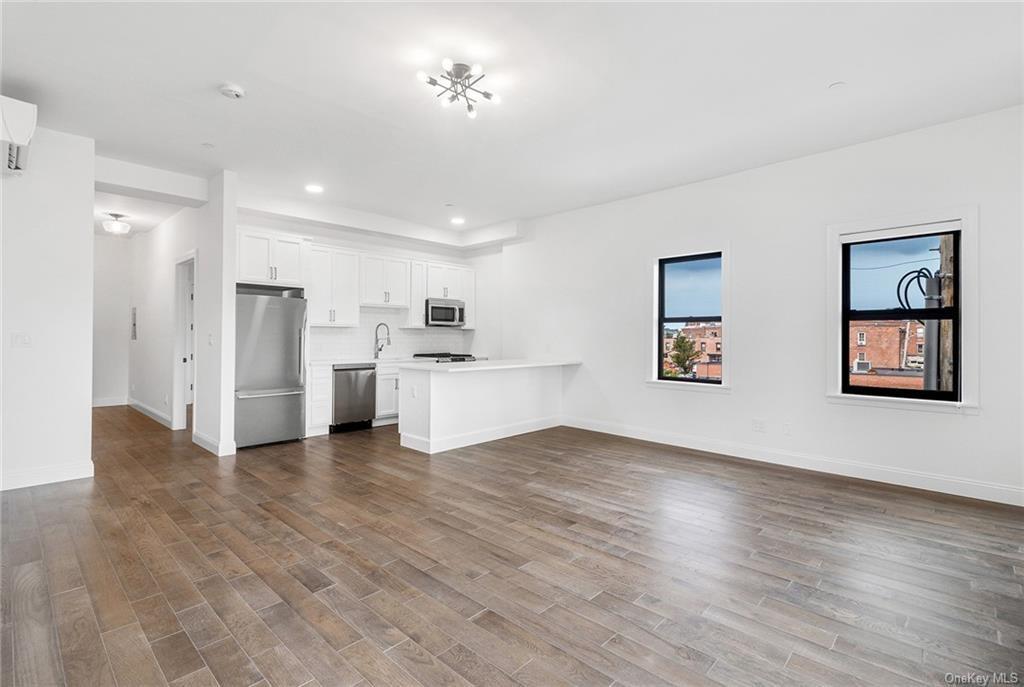 1 of 1 - 206-208 Main St. # 5, Beacon, NY