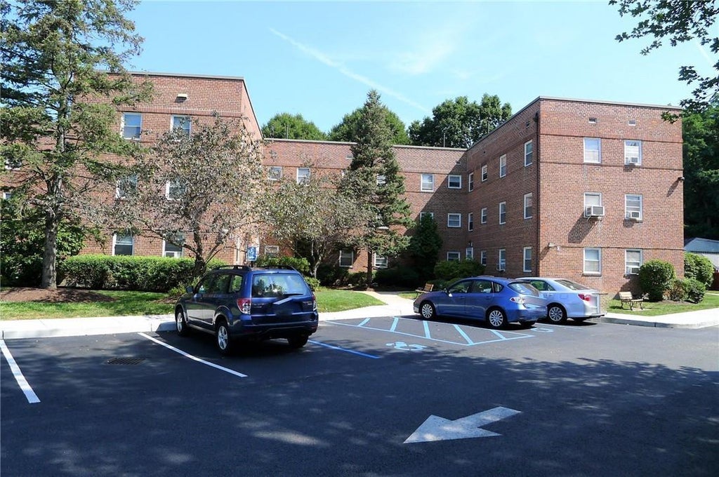 1 of 1 - 330 Broadway # E12, Tarrytown, NY