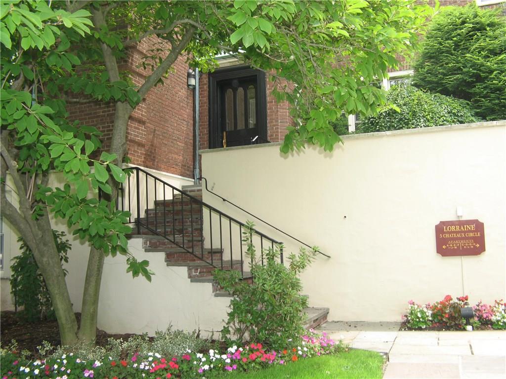 1 of 1 - 5 Chateaux Circle # 5b, Scarsdale, NY