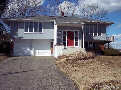 1 of 1 - 81 Ships Point Lane, Oyster Bay, NY