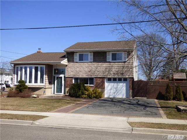 1 of 1 - 430 Bay Drive, North Massapequa, NY