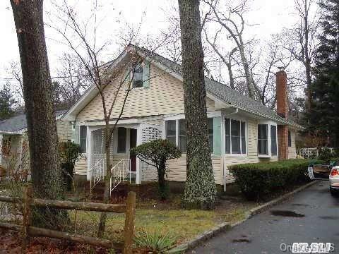 1 of 1 - 6 Oak St., Stony Brook, NY