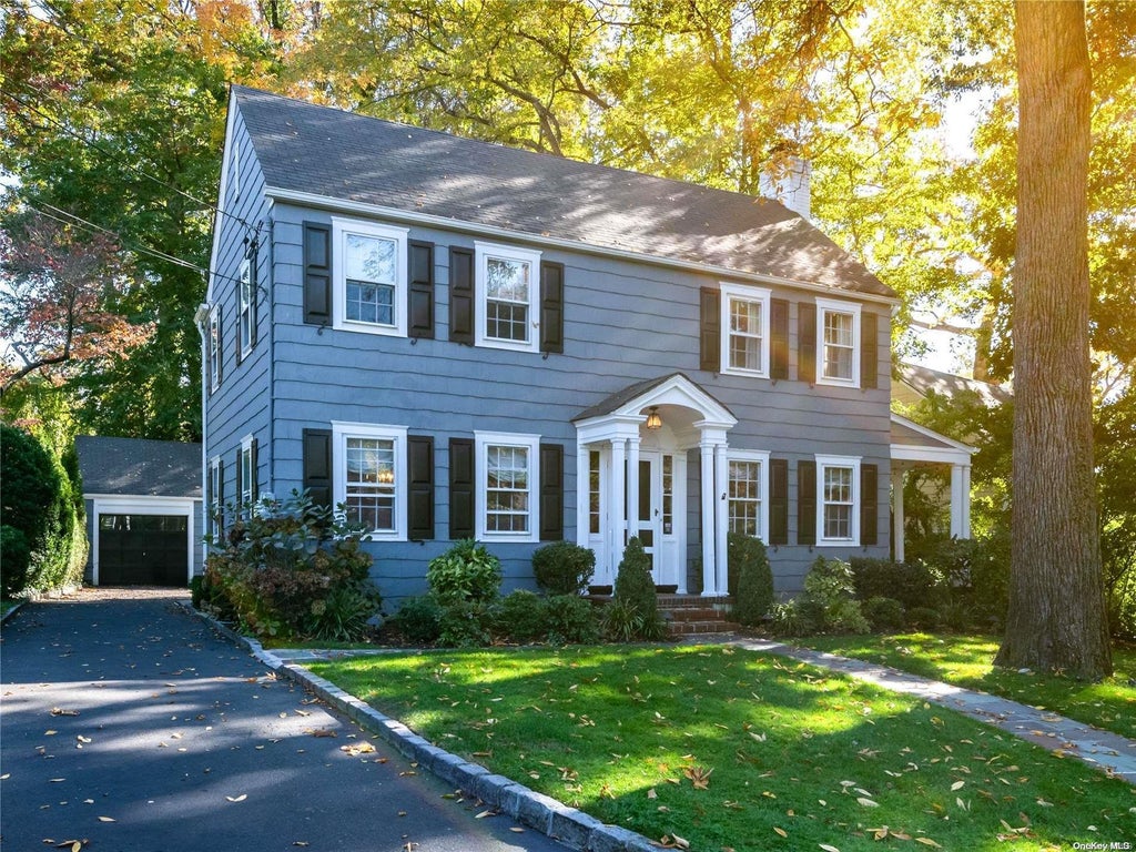 1 of 1 - 152 Ryder Road, Manhasset, NY