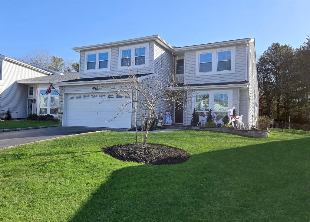 1 of 1 - 246 Fairfield Drive, Holbrook, NY