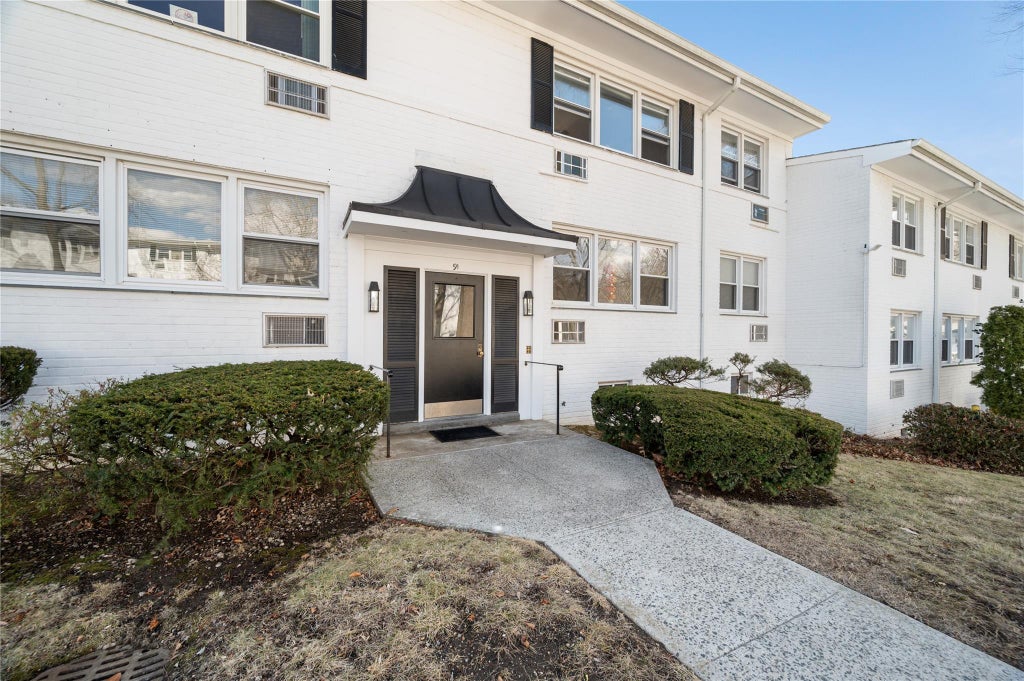 1 of 1 - 91 Avon Circle # D, Rye Brook, NY