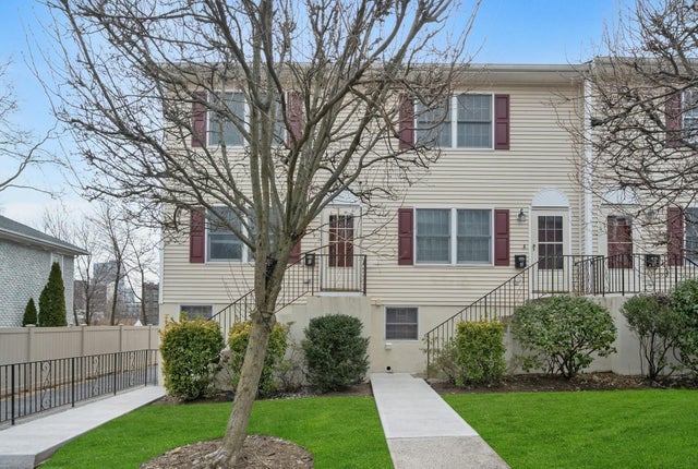 60 Remington Place # 1, New Rochelle