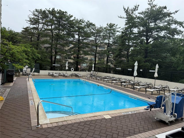 701 Pelham Road # 2e, New Rochelle