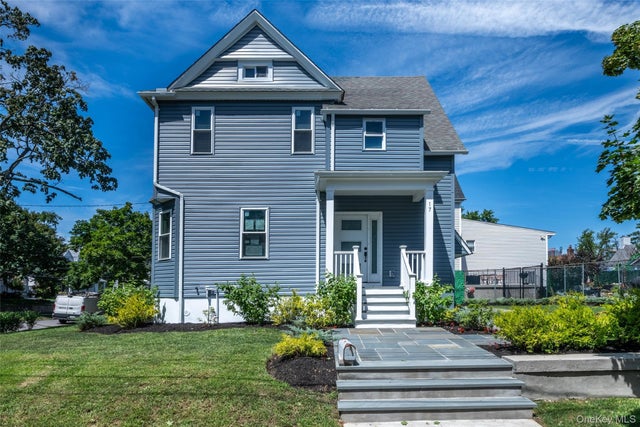 17 Field Avenue, New Rochelle