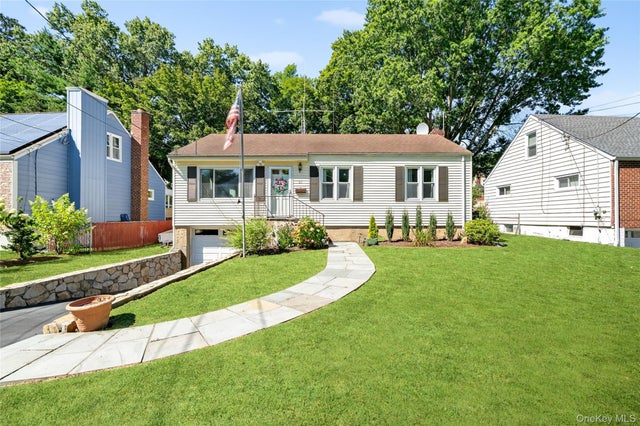 37 Parkview Court, White Plains