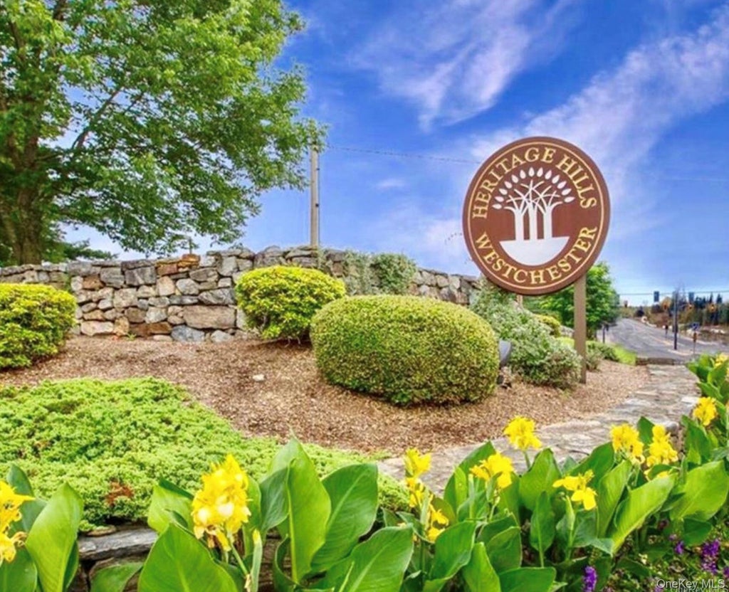 172 Heritage Hills # B, Somers