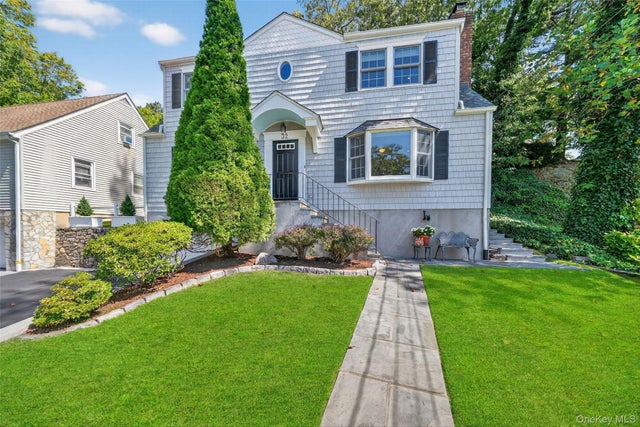 32 Custis Avenue, White Plains