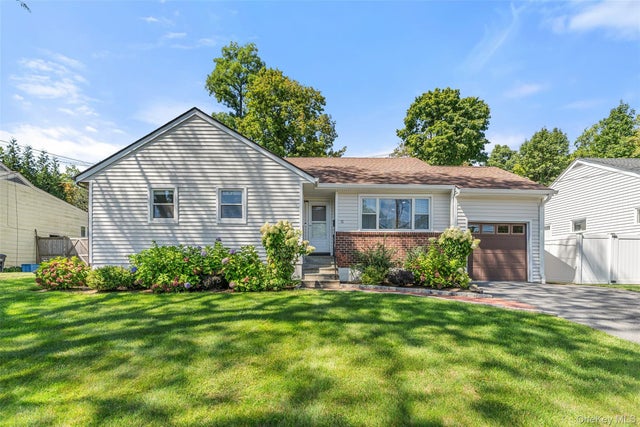 51 Albemarle Road, White Plains