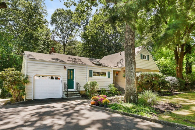 7 Crestwood Lane, New Rochelle