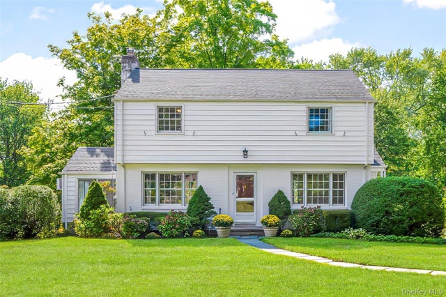 17 Avondale Road, White Plains