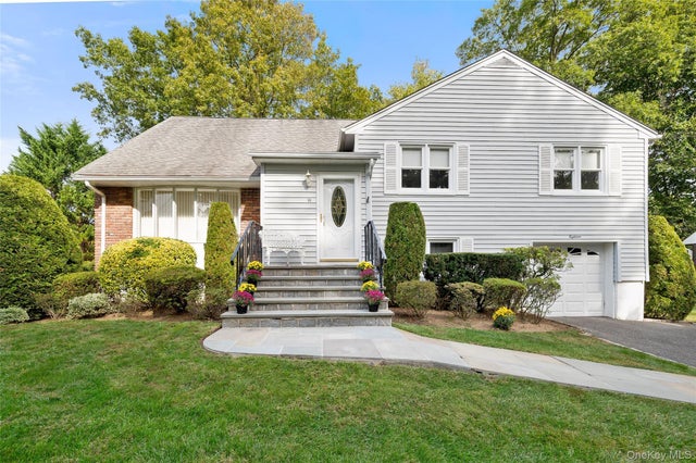 18 Seton Drive, New Rochelle