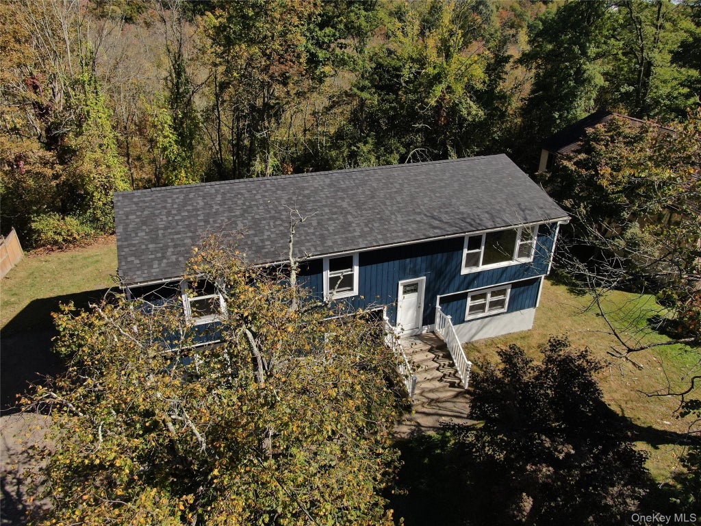 375 Lake Shore Drive, Mahopac