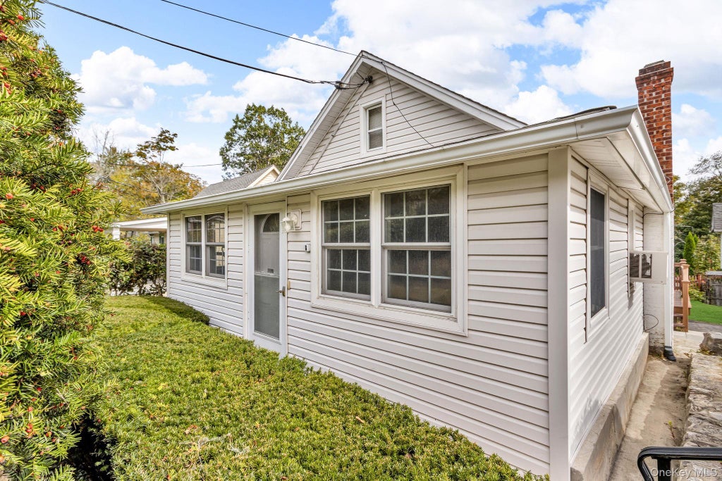 35 Entrance Way, Mahopac